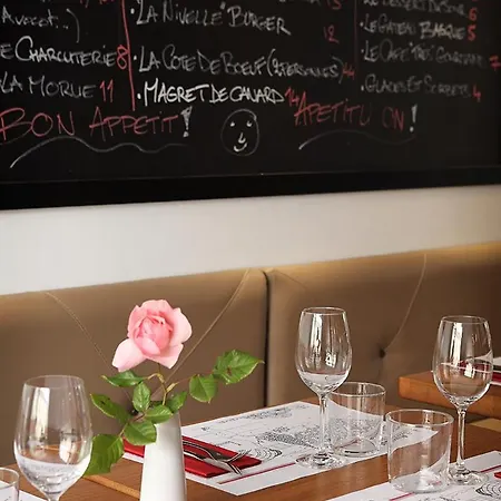 Logis De La Nivelle Hotel